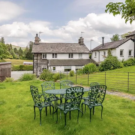 2 Bed In Oc-lr059 * Ambleside