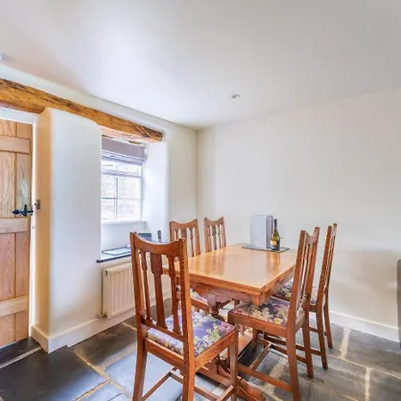 Prázdninový dům 2 Bed In Oc-lr059